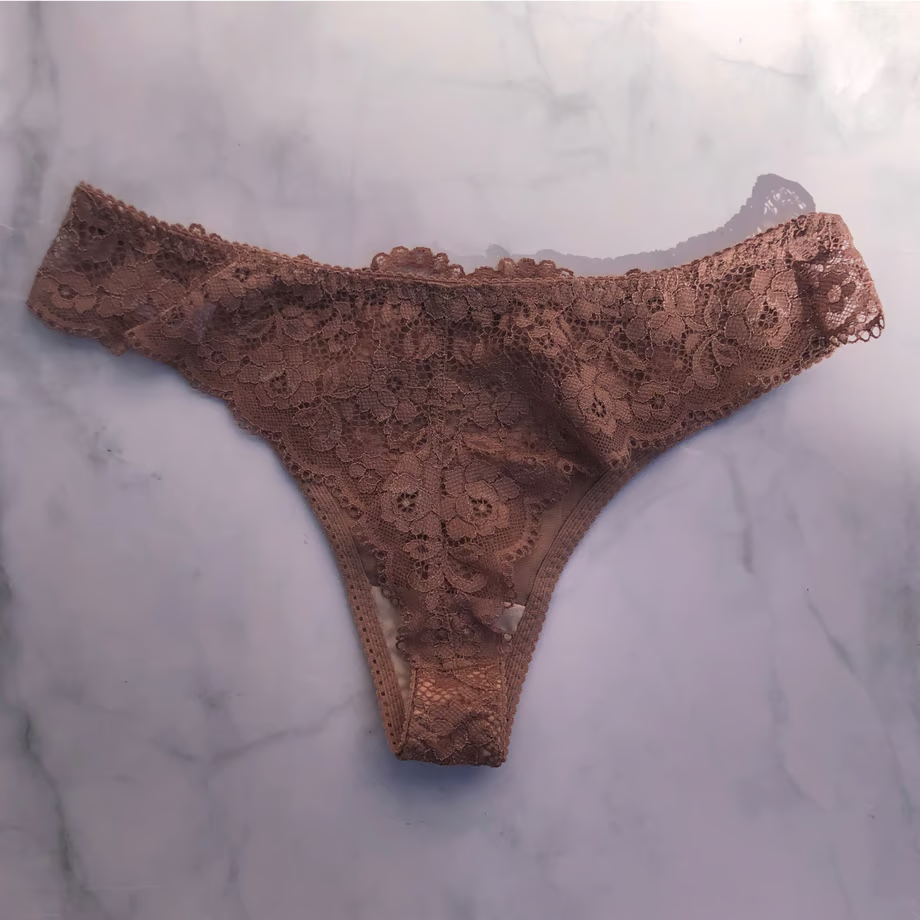 Peony Moca Thong